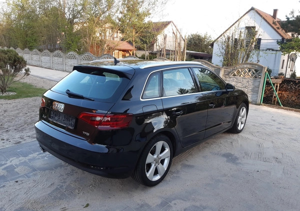 Audi A3 cena 48900 przebieg: 180000, rok produkcji 2014 z Hrubieszów małe 466